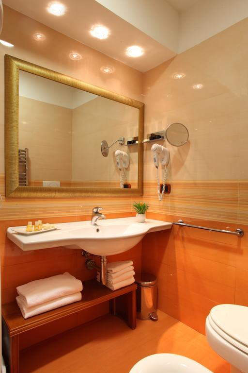 Serena Srl Hotel 3*