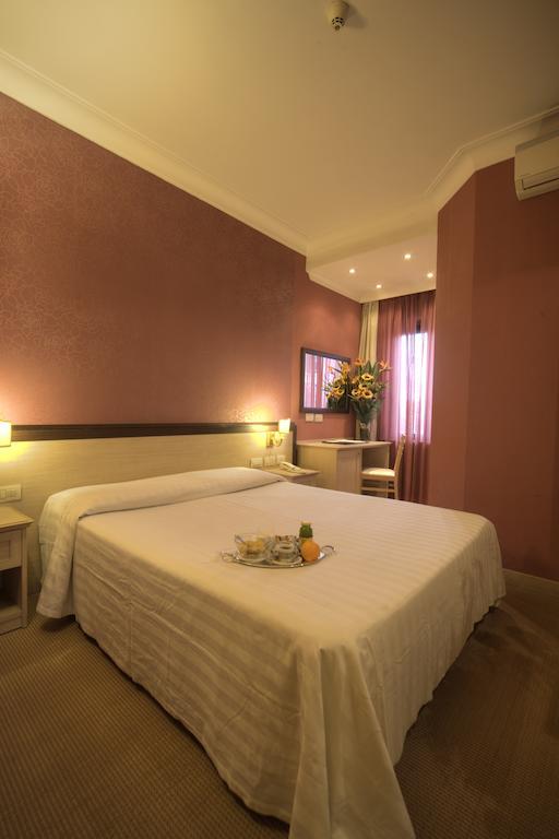 Galileo Hotel 3*