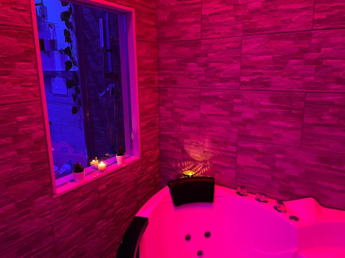 Cocorita Suites *
