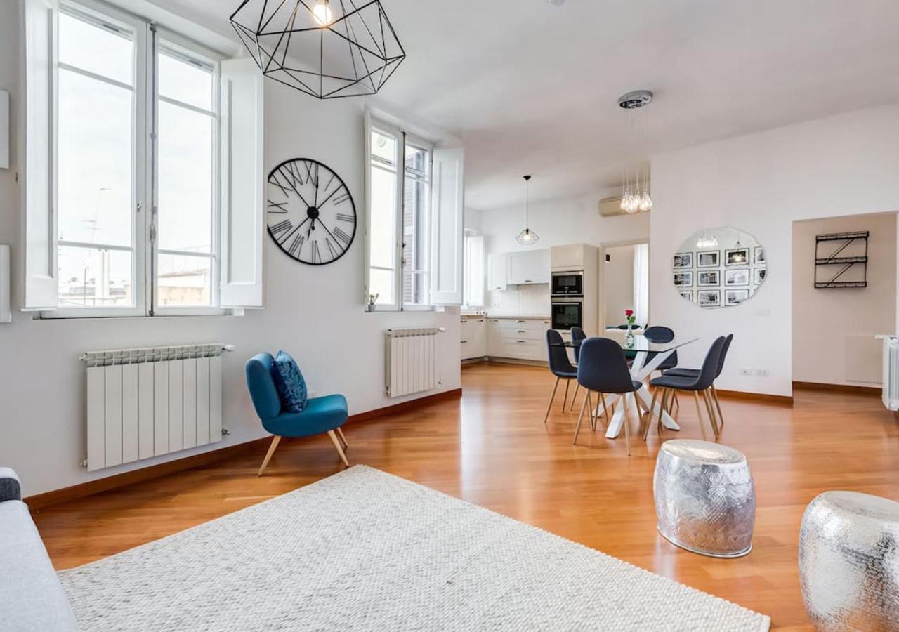 Modern, Stylish Flat Near Piazza Della Repubblica