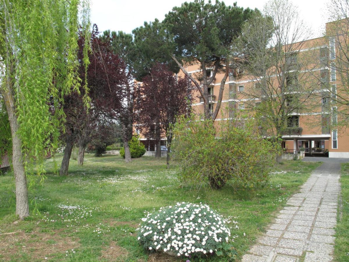 Bright Place In The Park Rome
