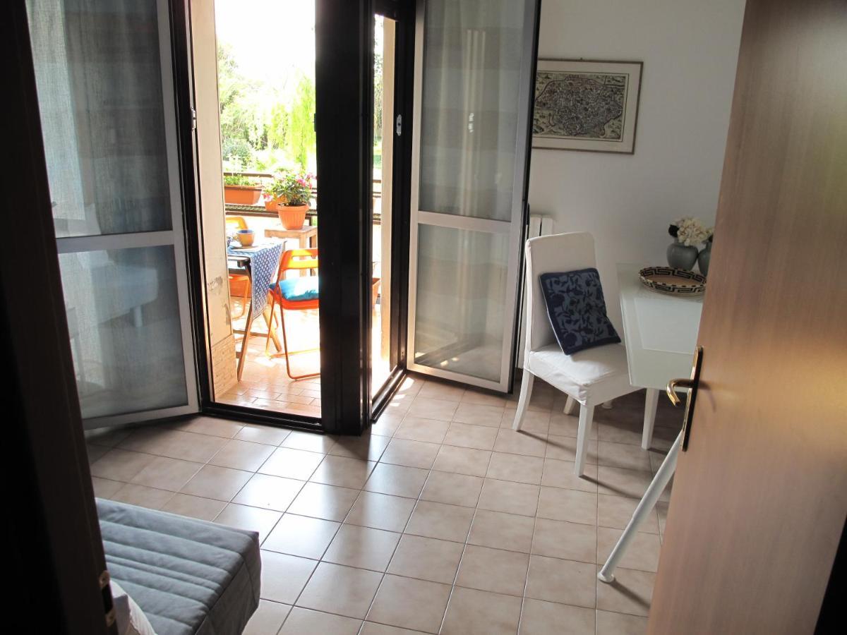 Bright Place In The Park Homestay Rome