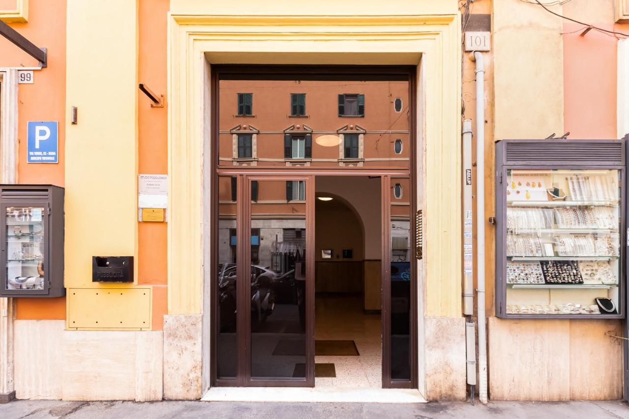 La Casa Di Andrea Ai Musei Vaticani 2 Rome