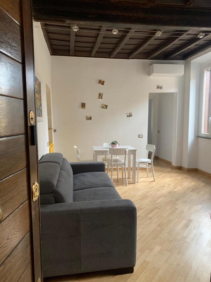 Apartment Luxury Coronari Rome
