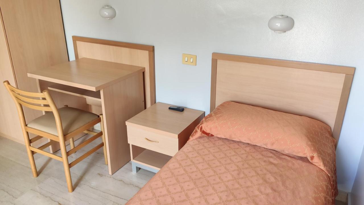 Hotel San Juan De Ribera, Casa Per Ferie Roma
