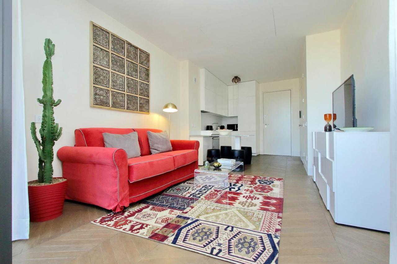 Luxury Domus 1 *