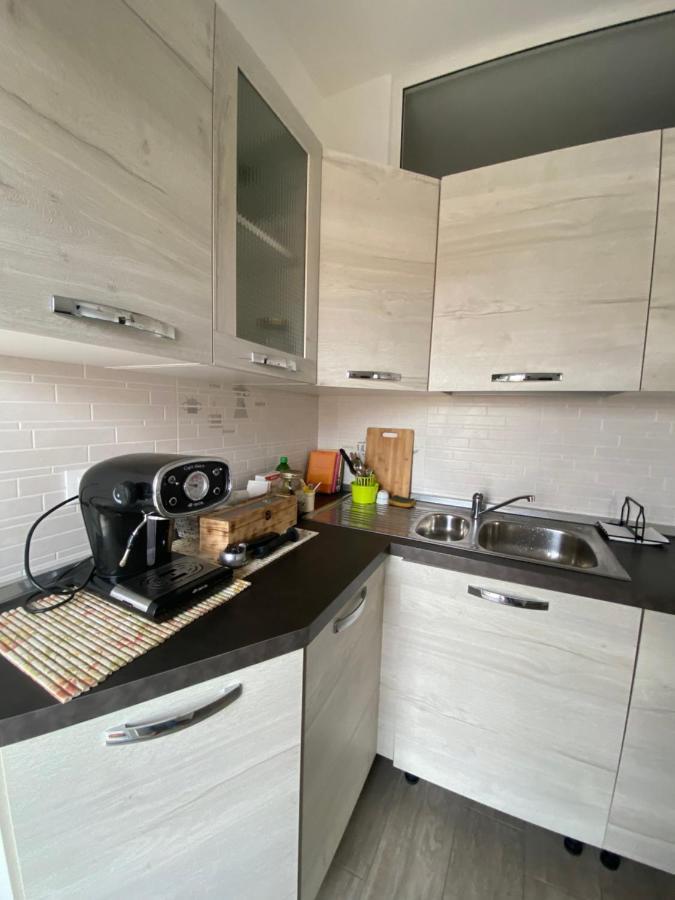 Tres Joli Bed & Breakfast