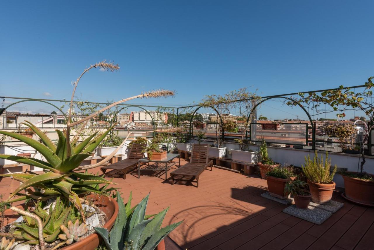 Roof Terrace Gleizer Saint Peter's * Rome