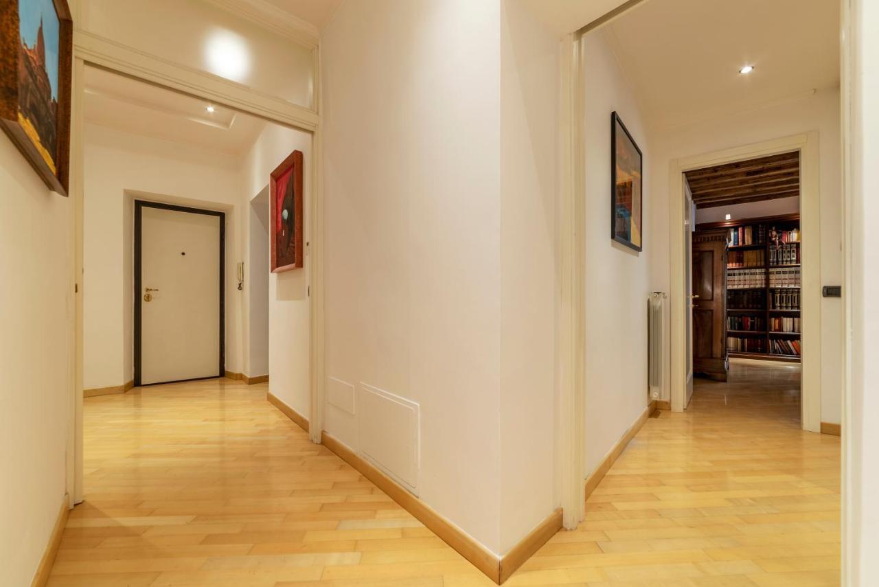 Pantheon View Apartment *