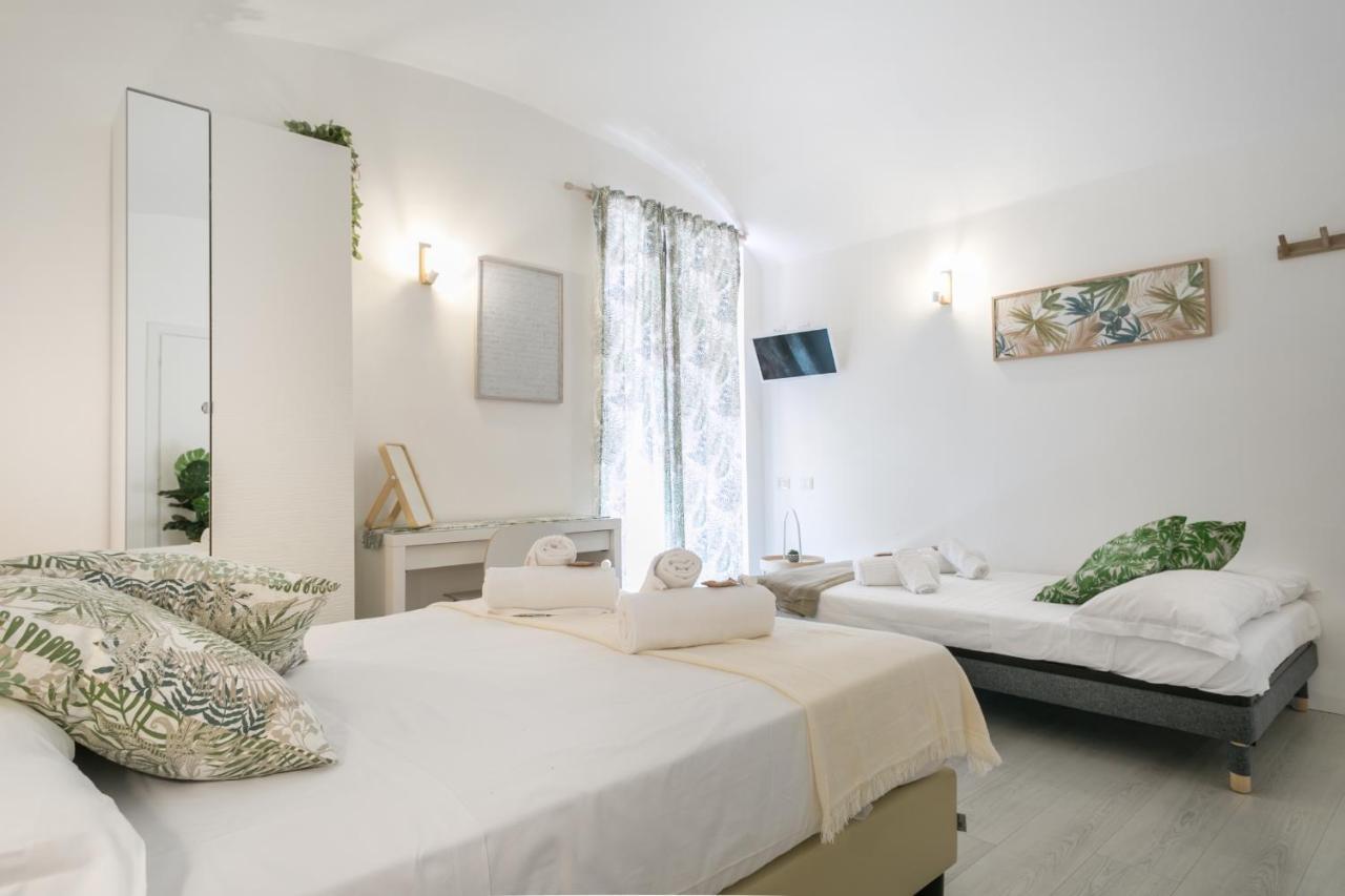 White Candia * Roma