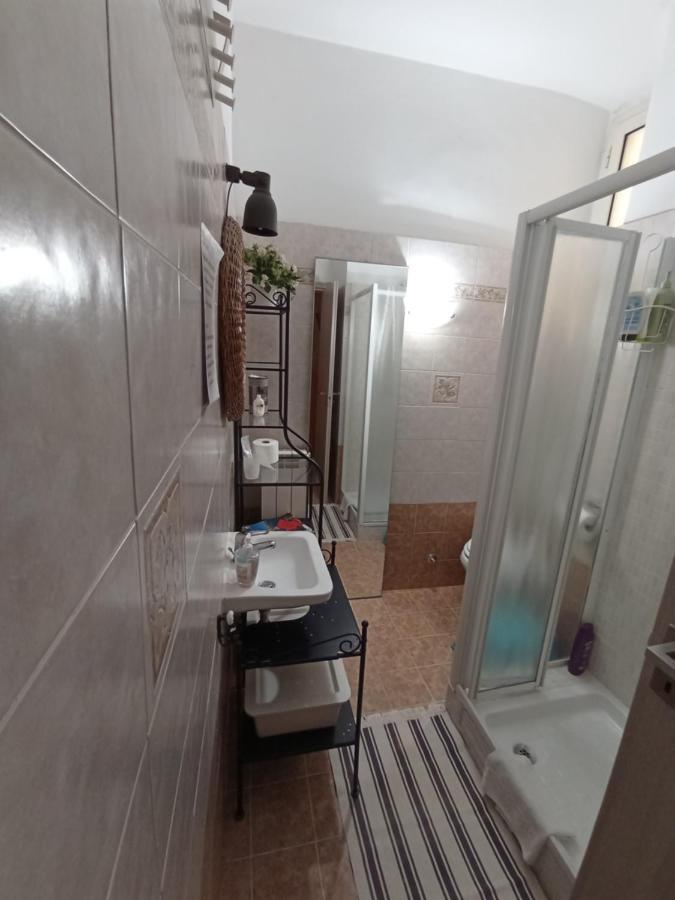 Merulana: A Due Passi Dal Colosseo Apartment Rome