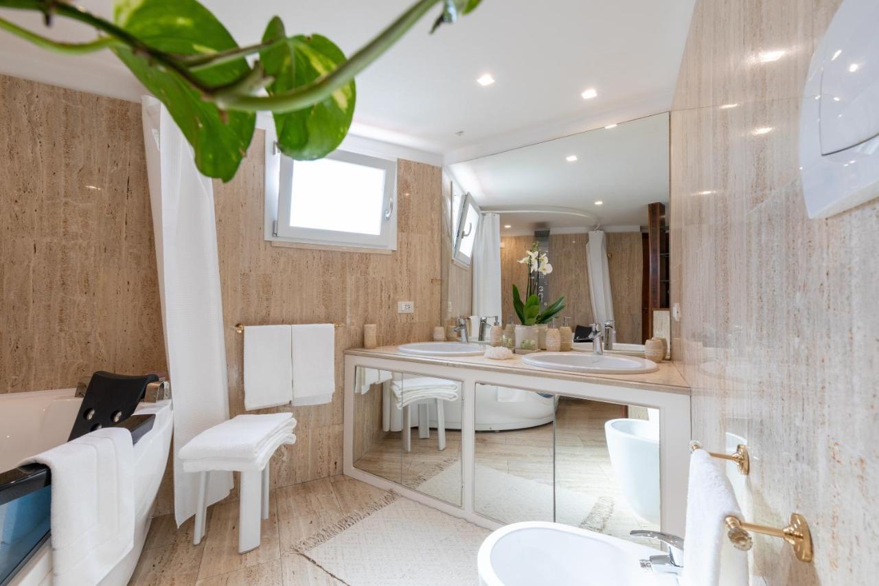 Apartment Atticus Forum Romanum Luxury Penthouse