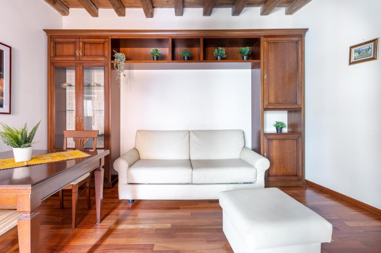 Apartment Vg Trevi Fountain 5 Stelle Elegant