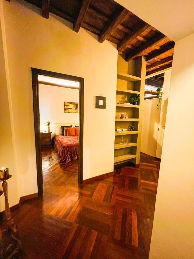 Trevi Fountain Stylish Apartment *