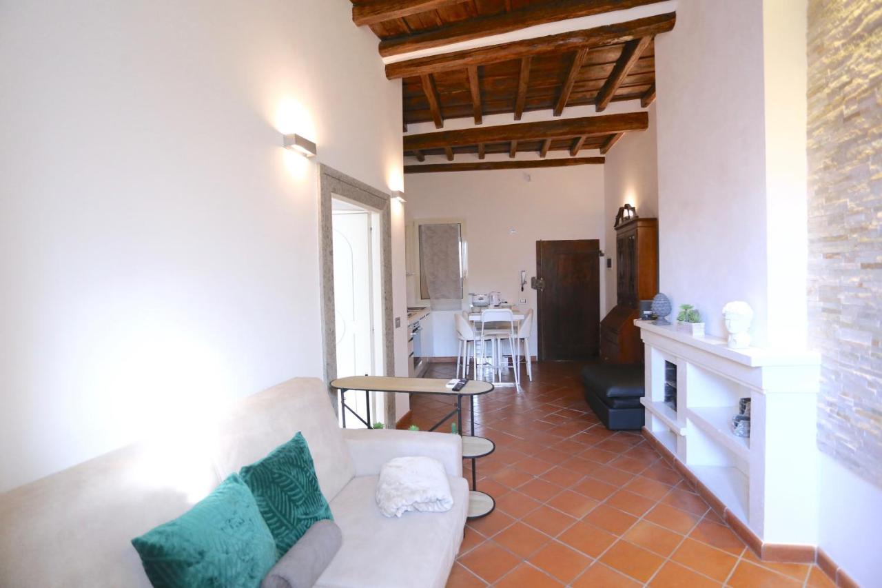 Benedetta 22 - Trastevere Apartment