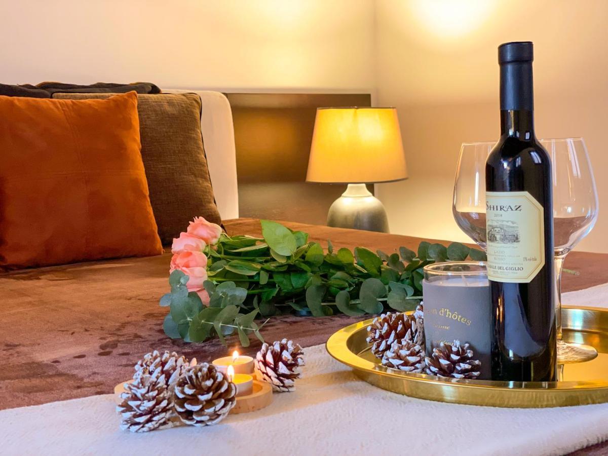 Trevi Fountain Stylish Apartment