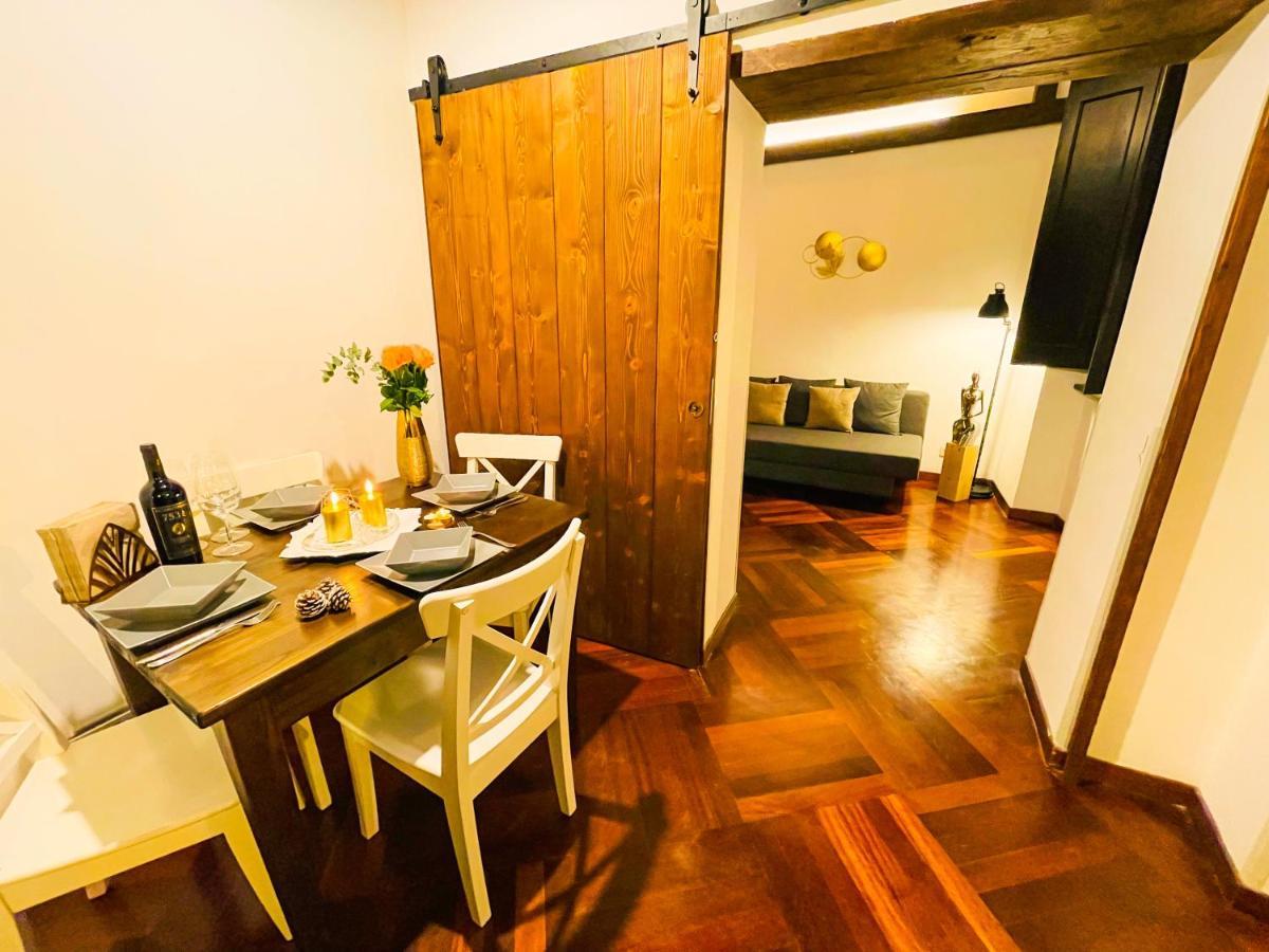 Trevi Fountain Stylish Apartment *