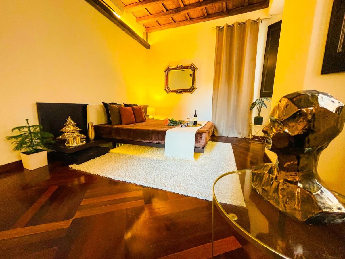 Apartment Trevi Fountain Stylish *
