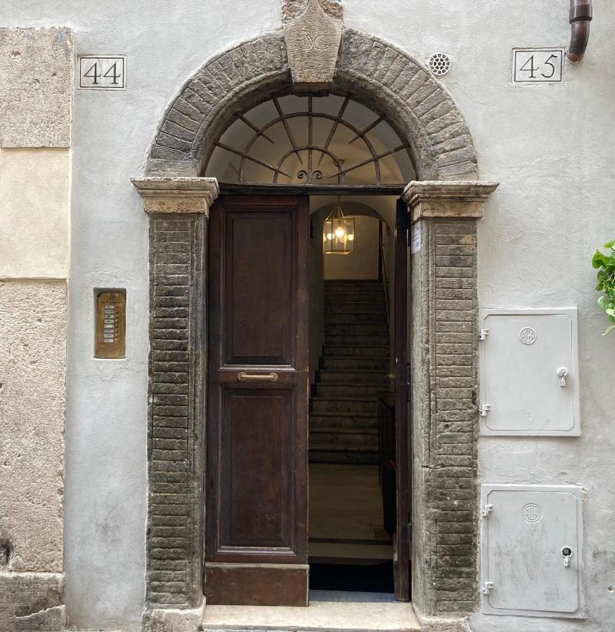 Maison Vivalda In Piazza Navona Apartment