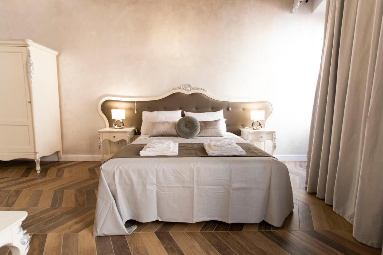 Palazzo Fracassini Guest house Rome