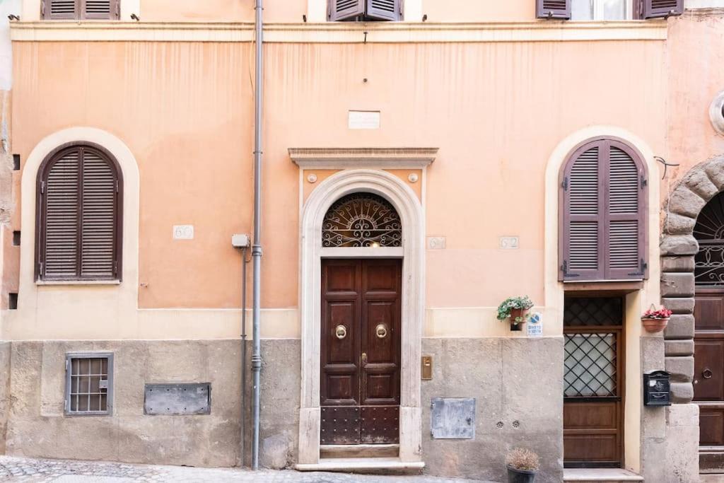 Stylish Spanish Steps Retreat