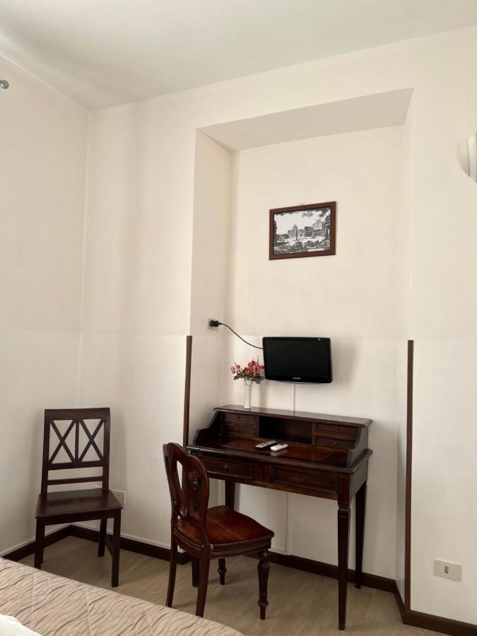 September Bed & Breakfast Rome