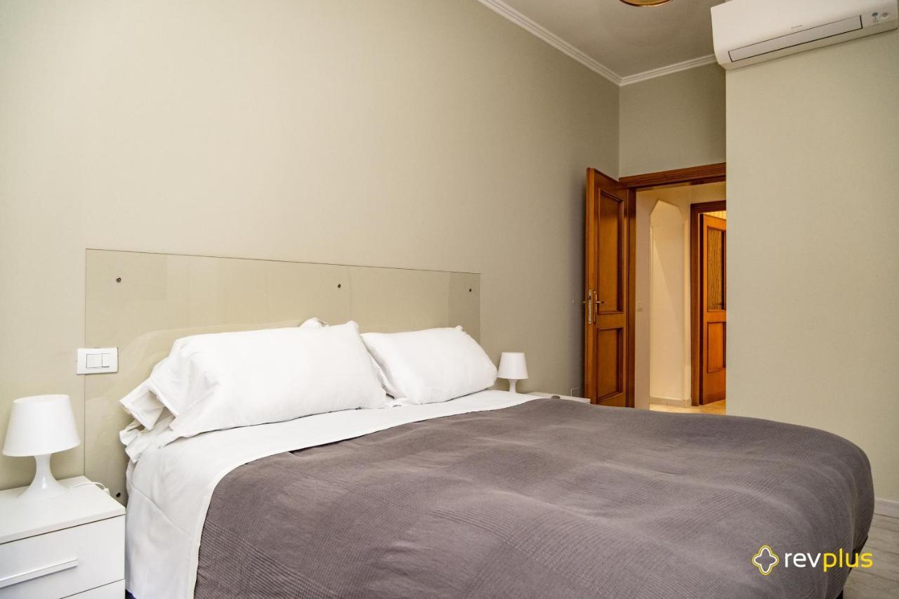 Apartment Mecenate Cavour Rome