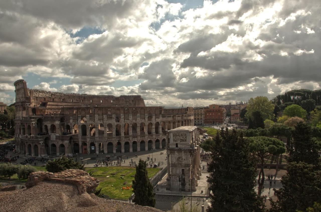Intero Nel Cuore Di // Metro A~b~c Rome