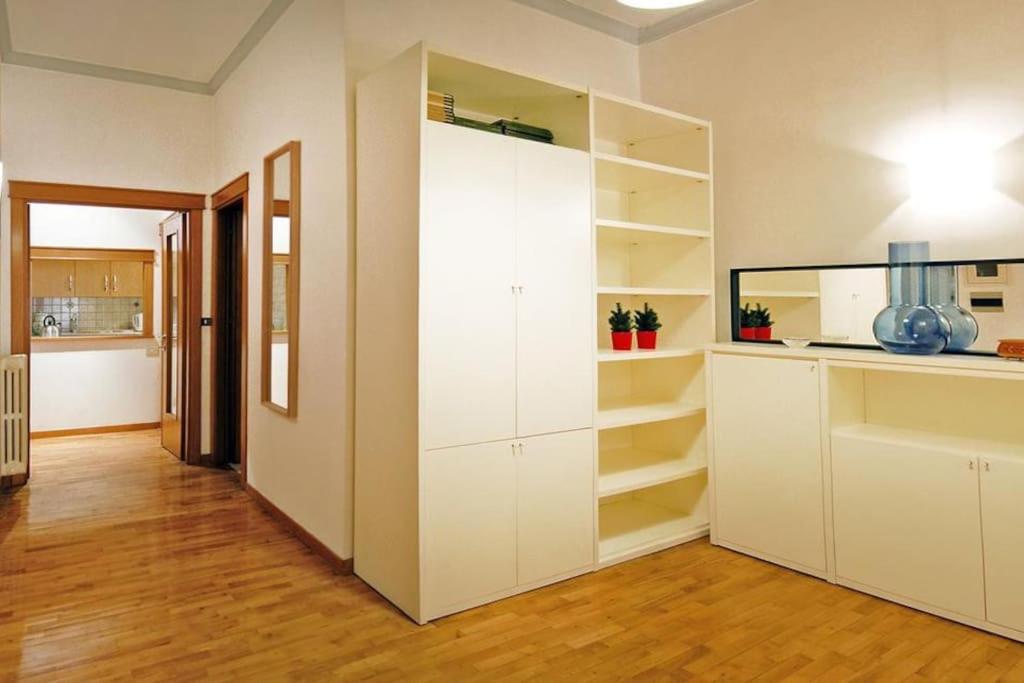 Elegant Via Veneto By Varental Apartment Rome