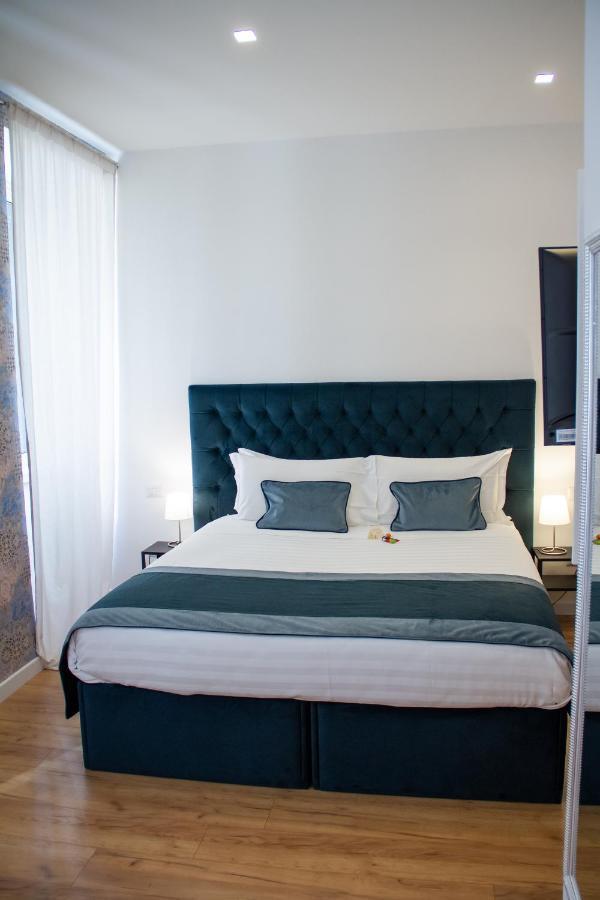At Vatican Apartment&rooms Guest house
