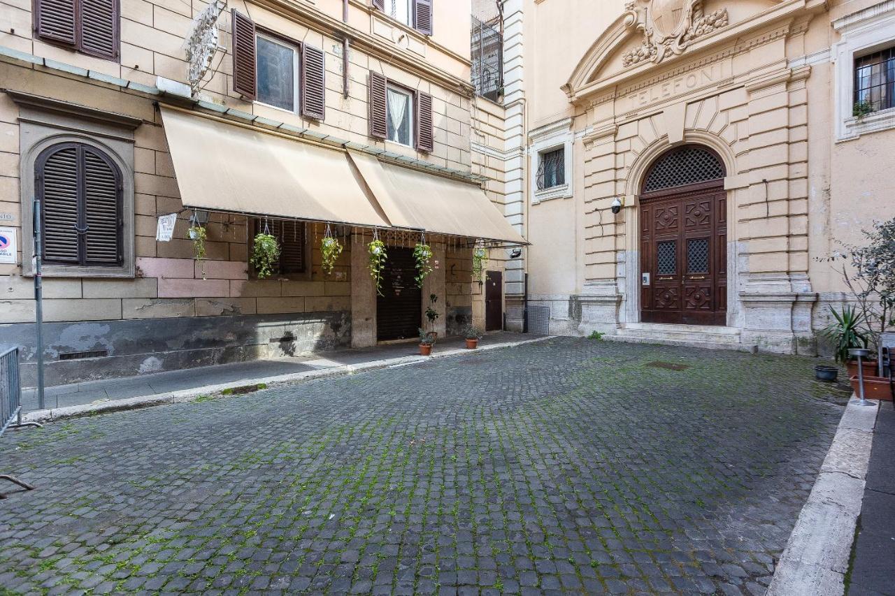 Lovely New Via Genova Apartment
