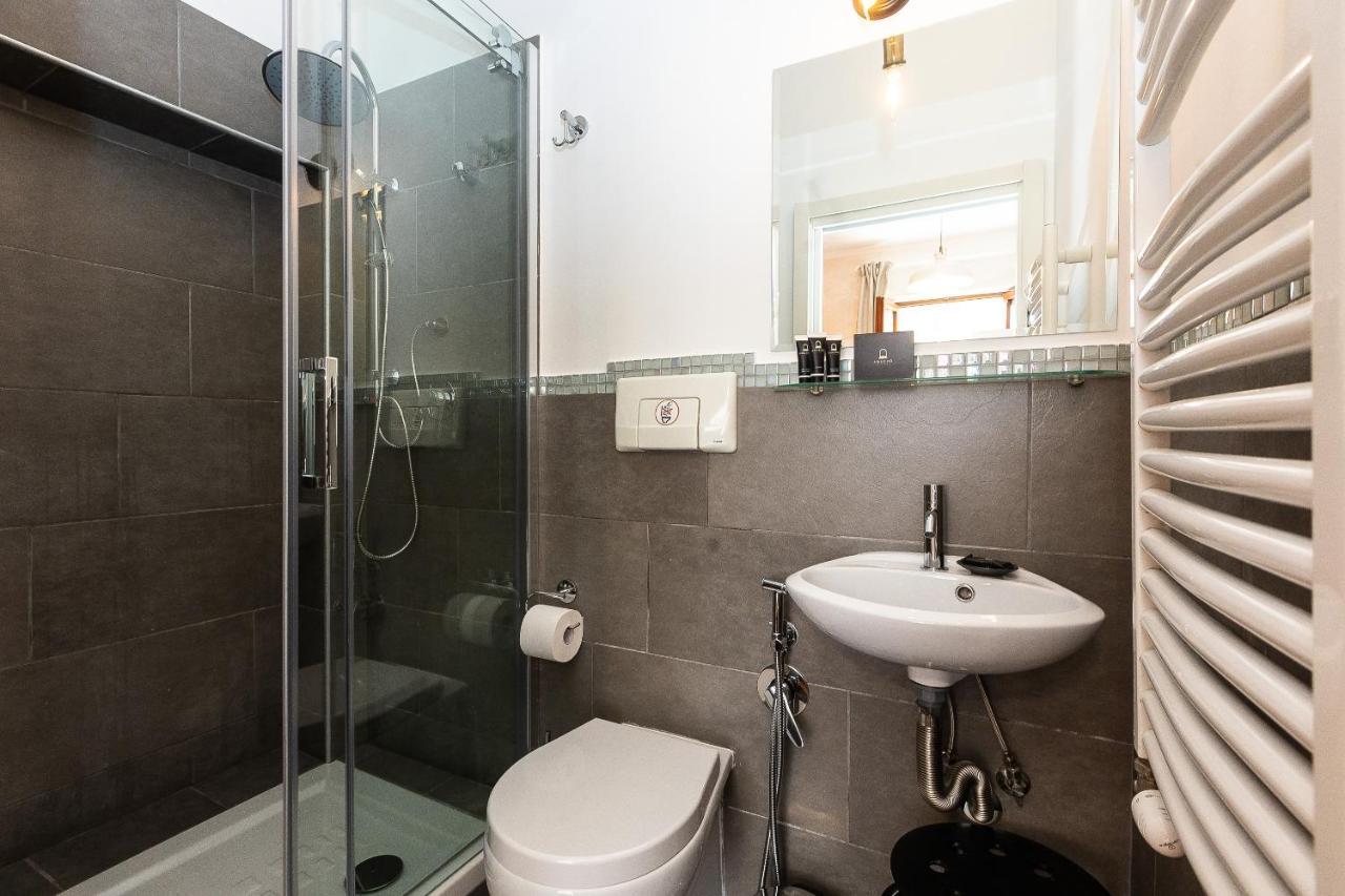Lovely New Via Genova Apartment Rome