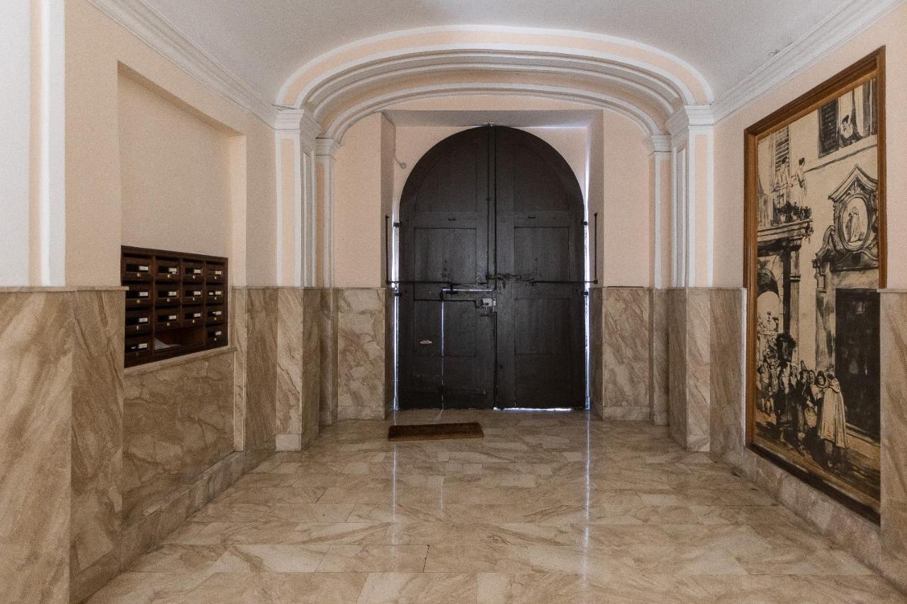 Apartment Lovely New Via Genova Rome