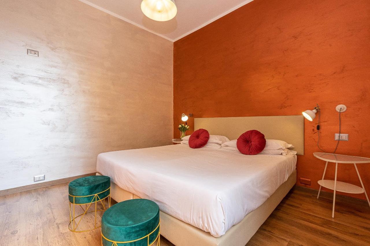 Lovely New Via Genova Apartment *