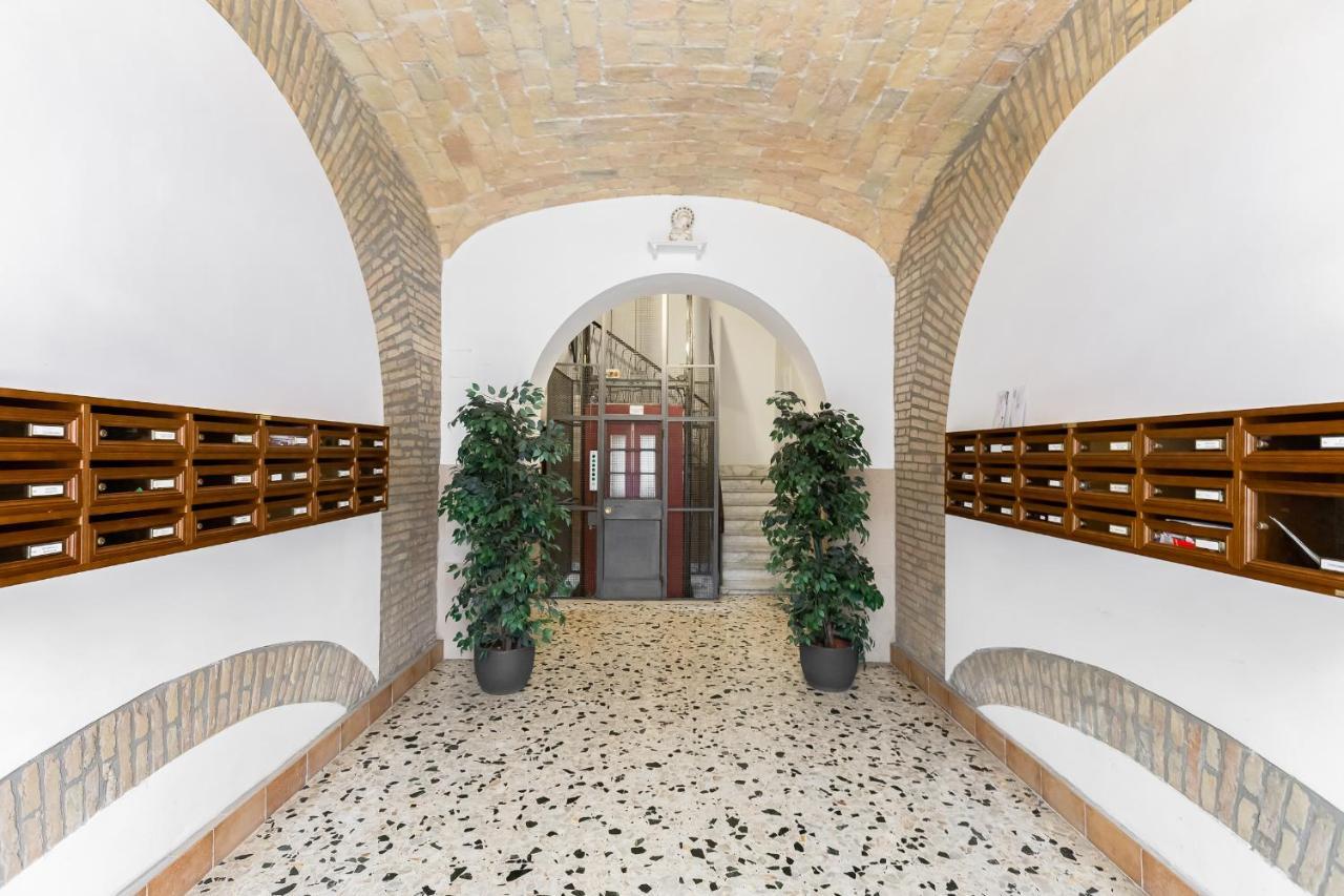 Apartment Vatican Santa Maura 49 Rome