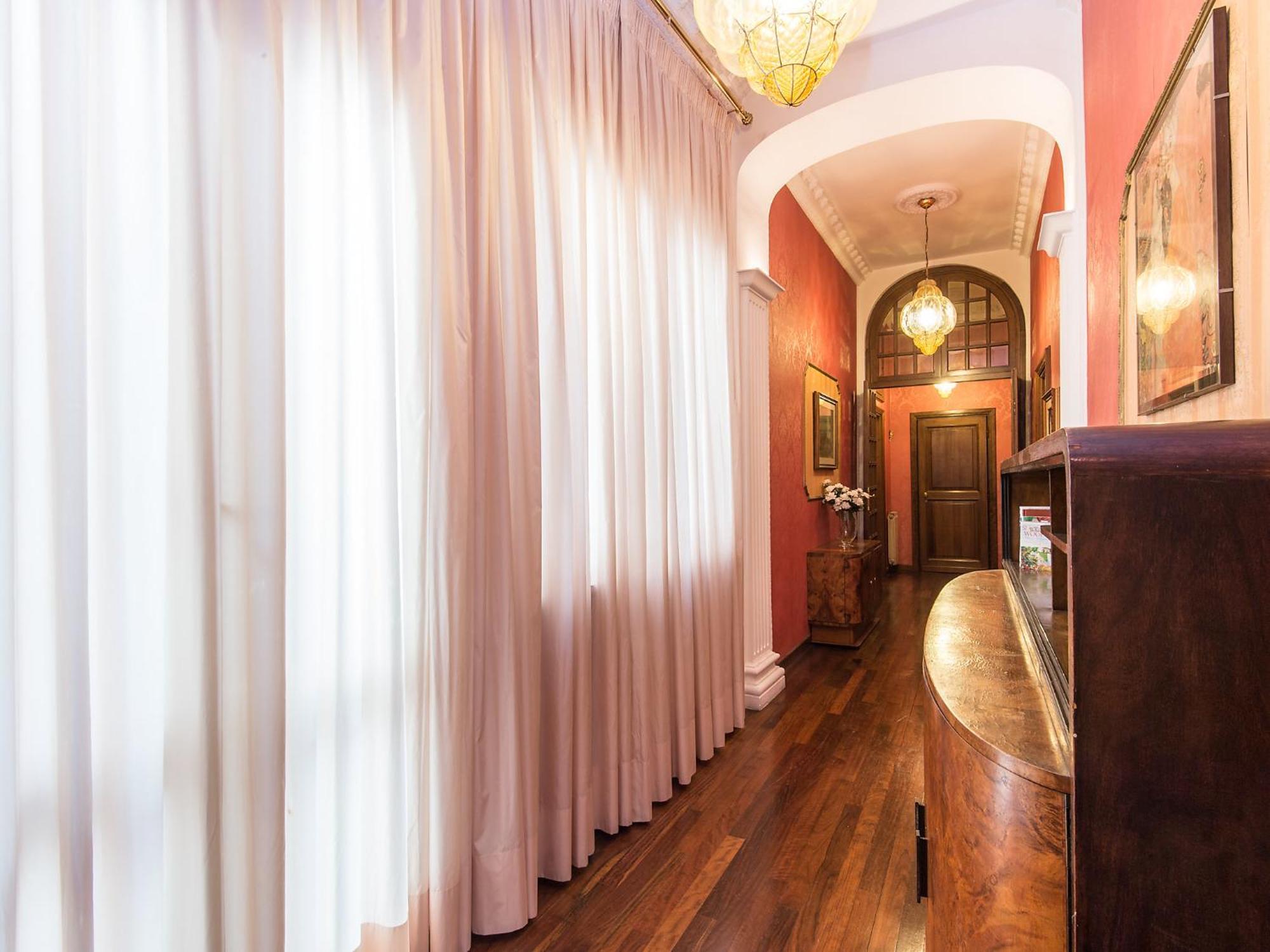 Apartment Spanish Steps Top Location By Interhome * Rome