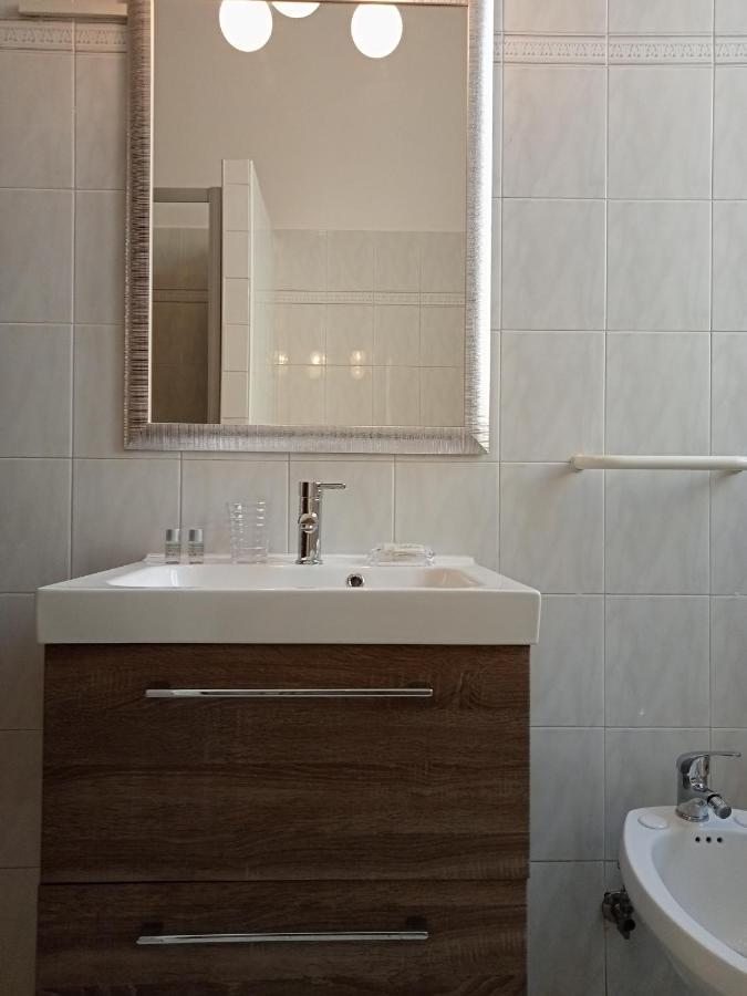 Your Colosseum Apartment *
