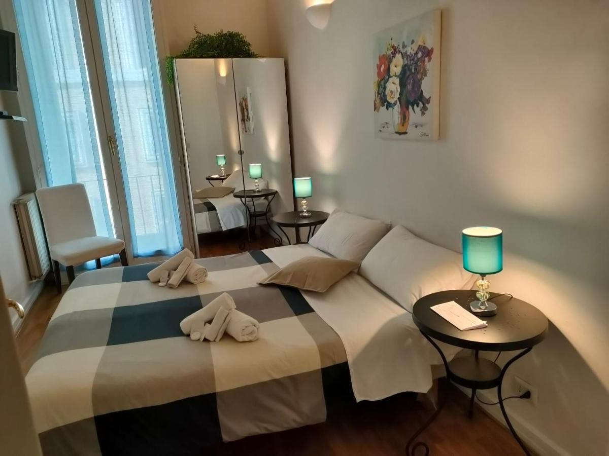Royal 22 * Roma