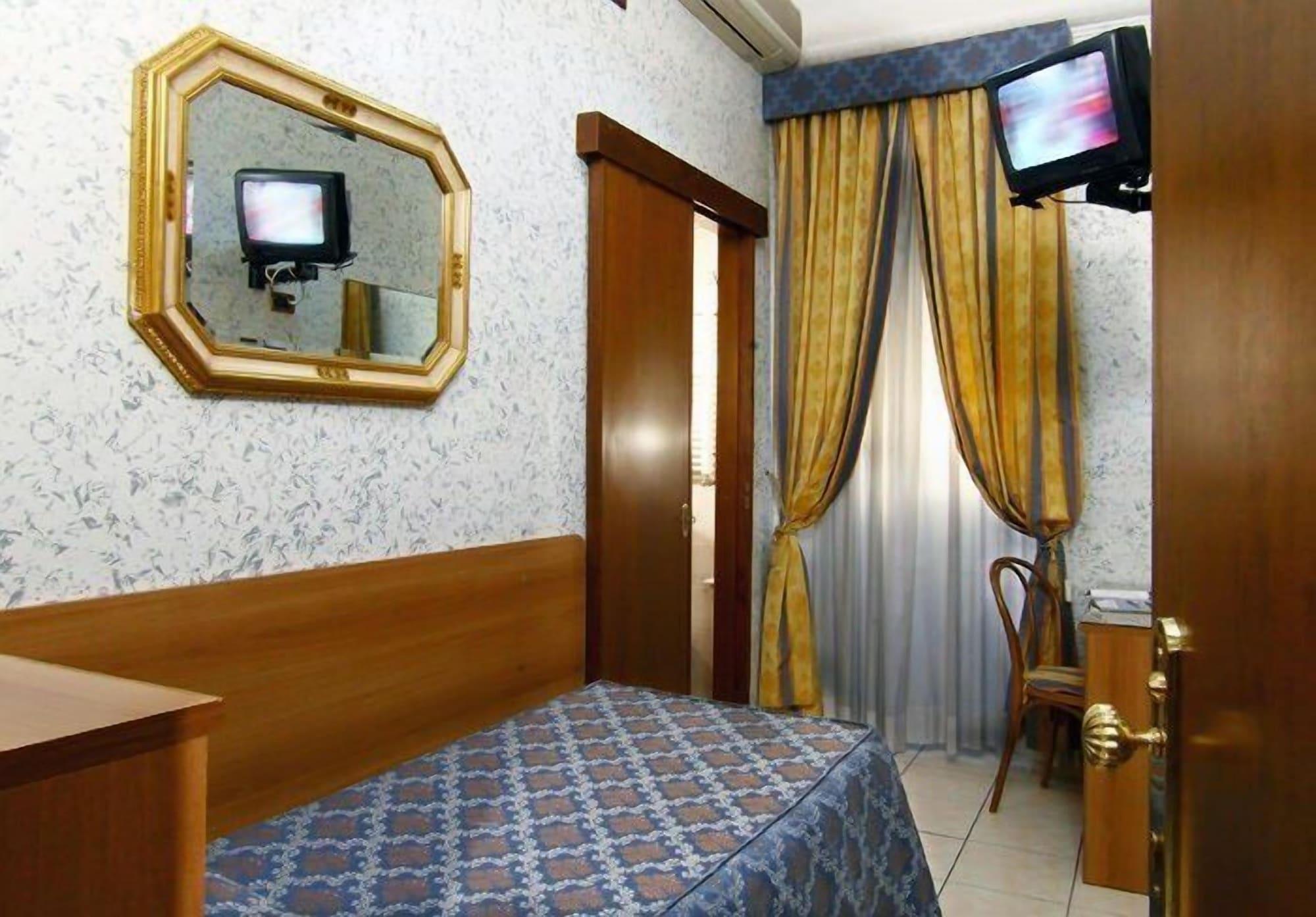 Assisi Hotel 3*