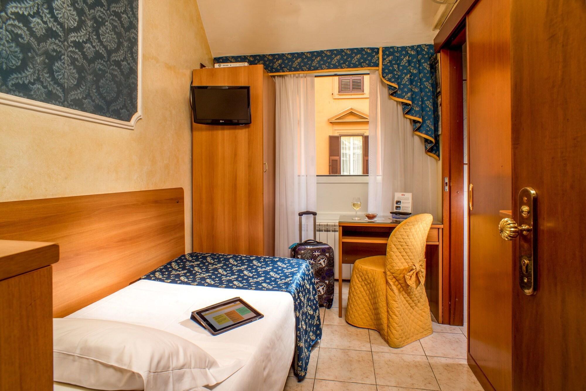 Assisi Hotel 3*