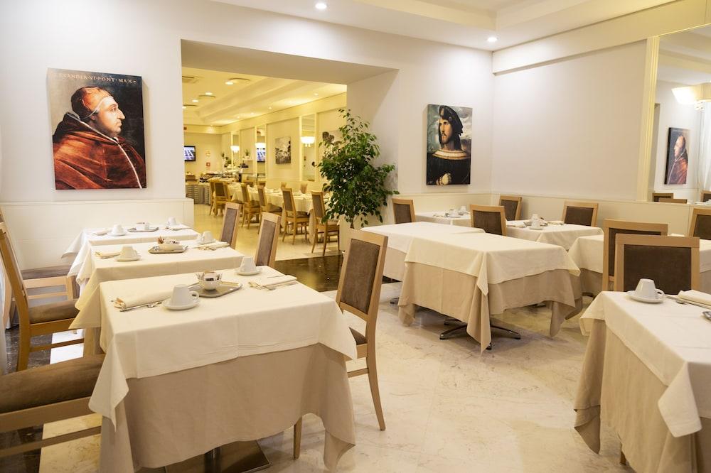 Ih Dei Borgia Hotel 4*