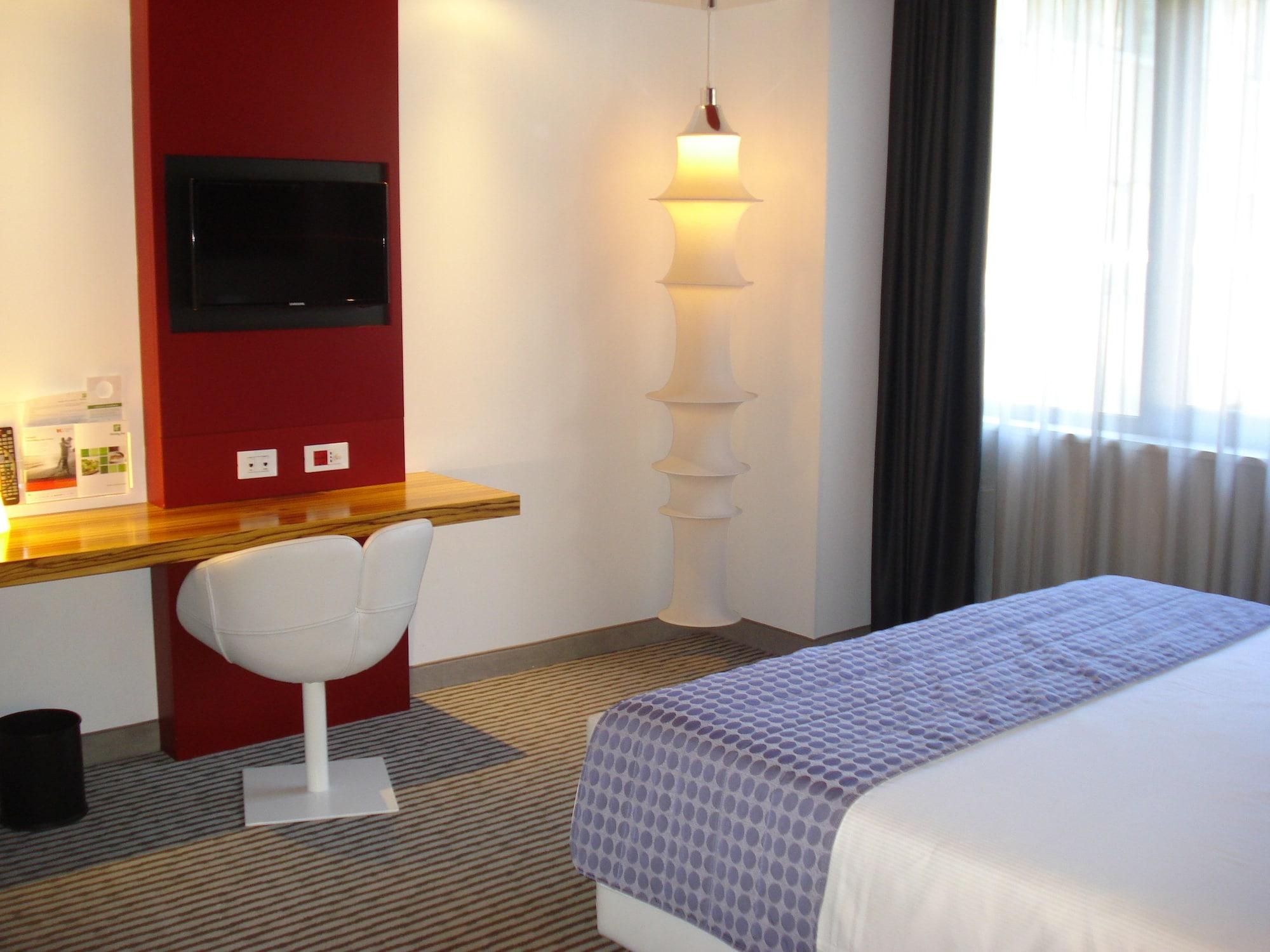 Pisana Hotel Rome
