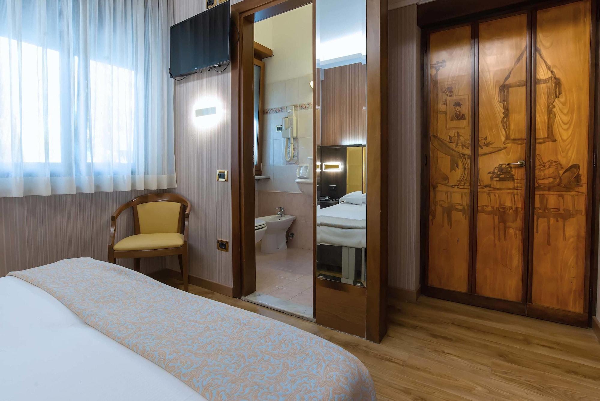Hotel Santa Prisca Rome