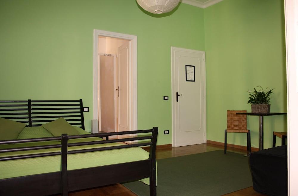 Guest house Arches 2*