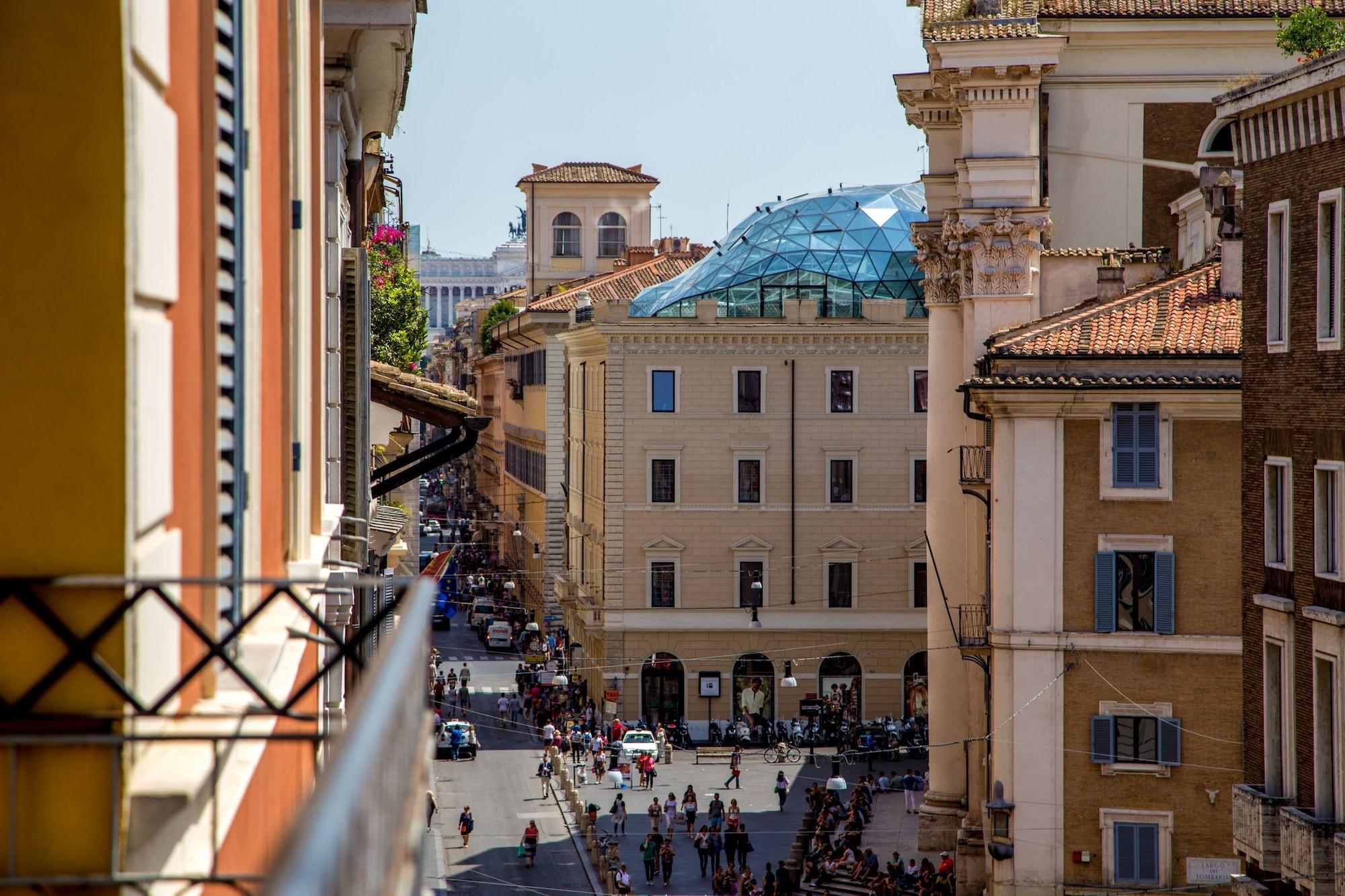 Guest house Via Del Corso 3*