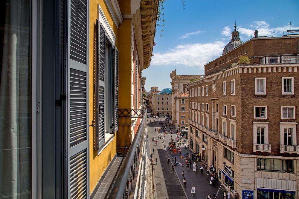 Via Del Corso Guest house 3*