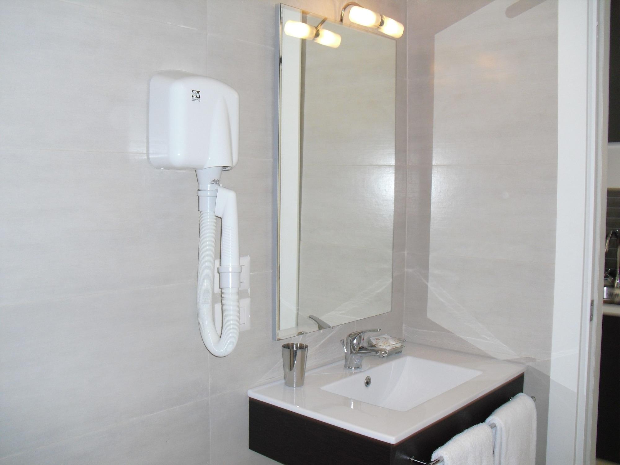Guest house Holidays S.lorenzo New Rome