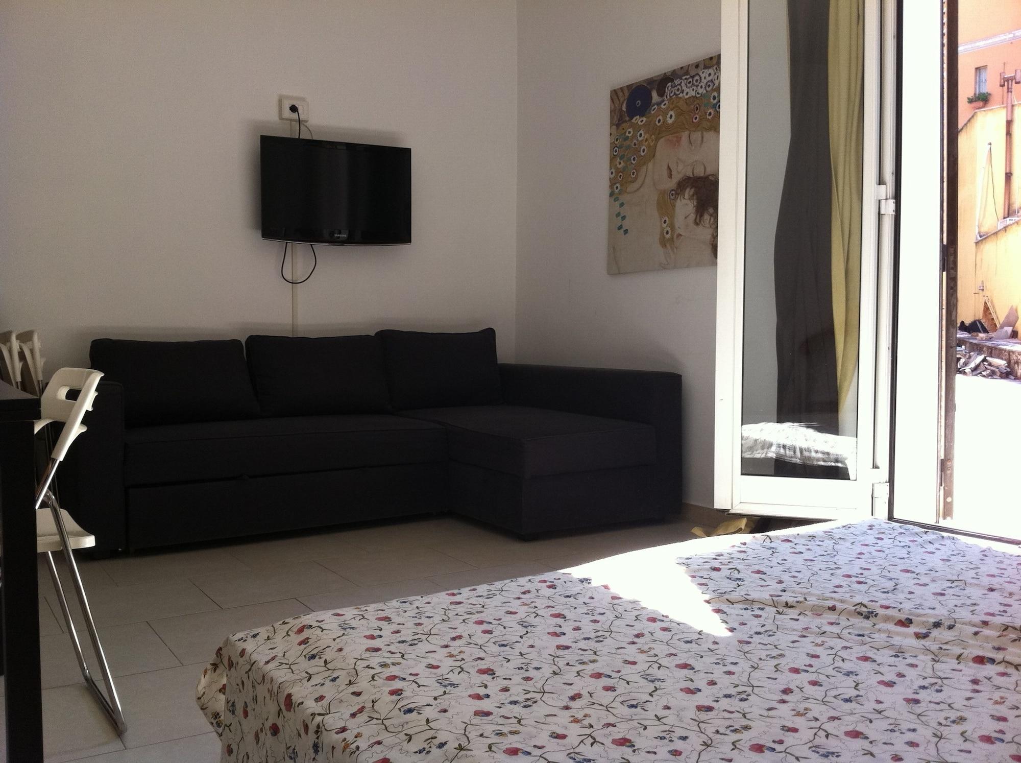 Guest house Holidays S.lorenzo New Rome