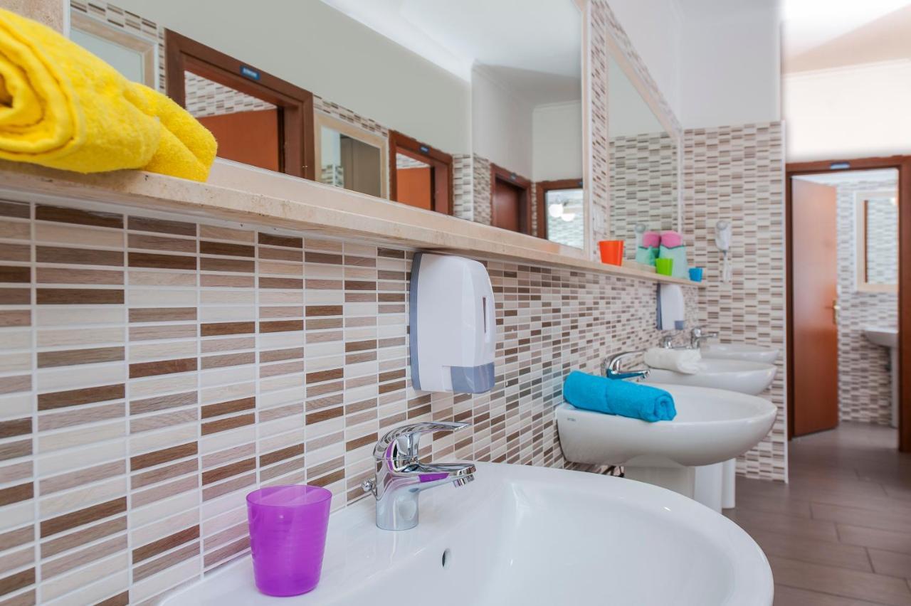 Hostel Budget Rooms Des Arts Rome