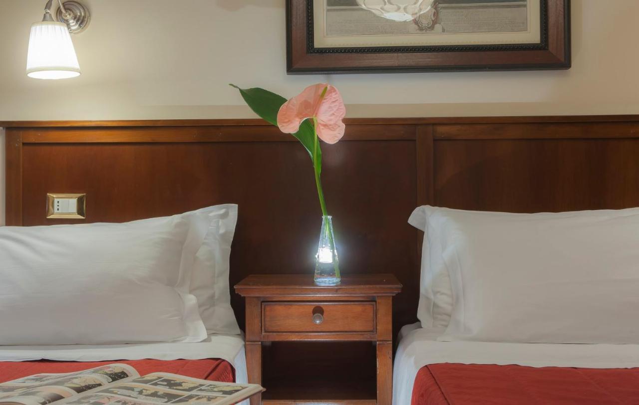 Budget Rooms Des Arts Rome